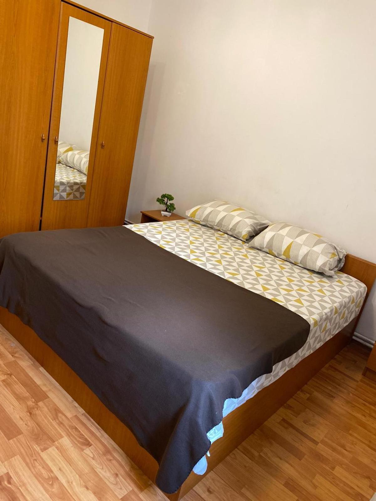 Eva Apartments Mall 90Mp Bacău エクステリア 写真